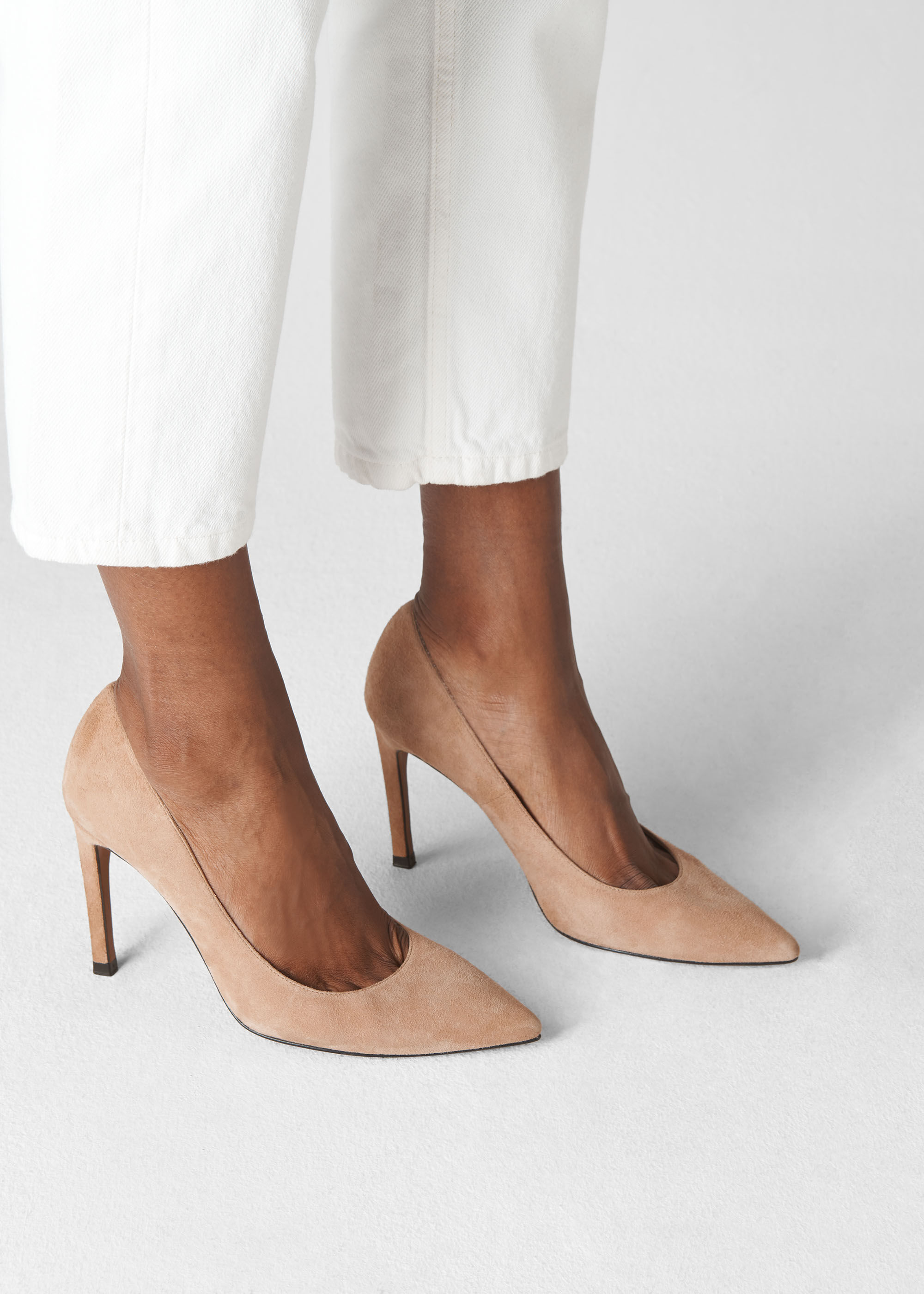 whistles cornel suede point pump