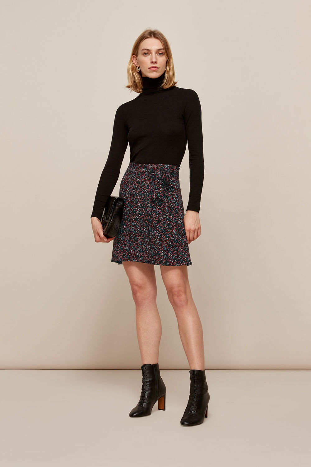 Starflower Print Wrap Skirt Black/Multi