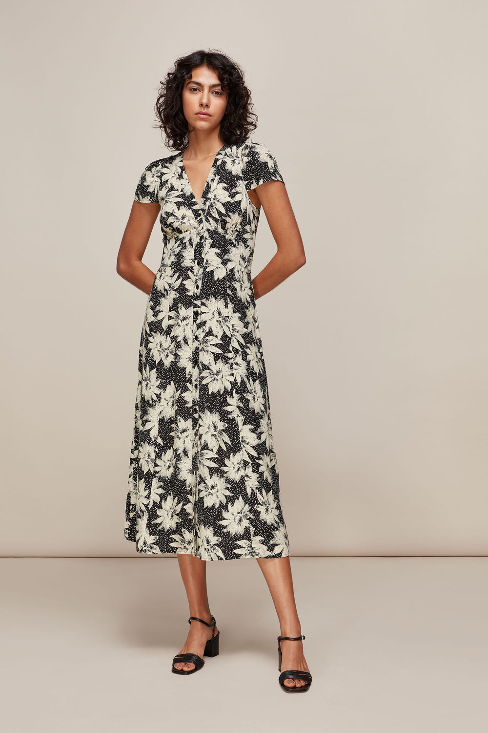 Starburst Floral Print Dress Black/Multi