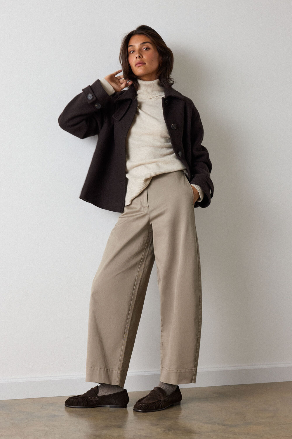 Beige Clean Cotton Barrel Trouser