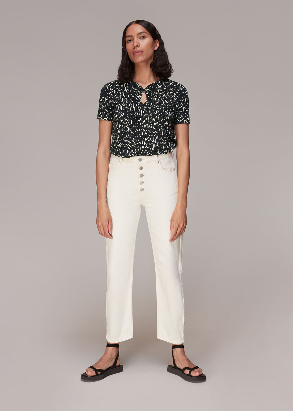 Sahara Cat Keyhole Tee