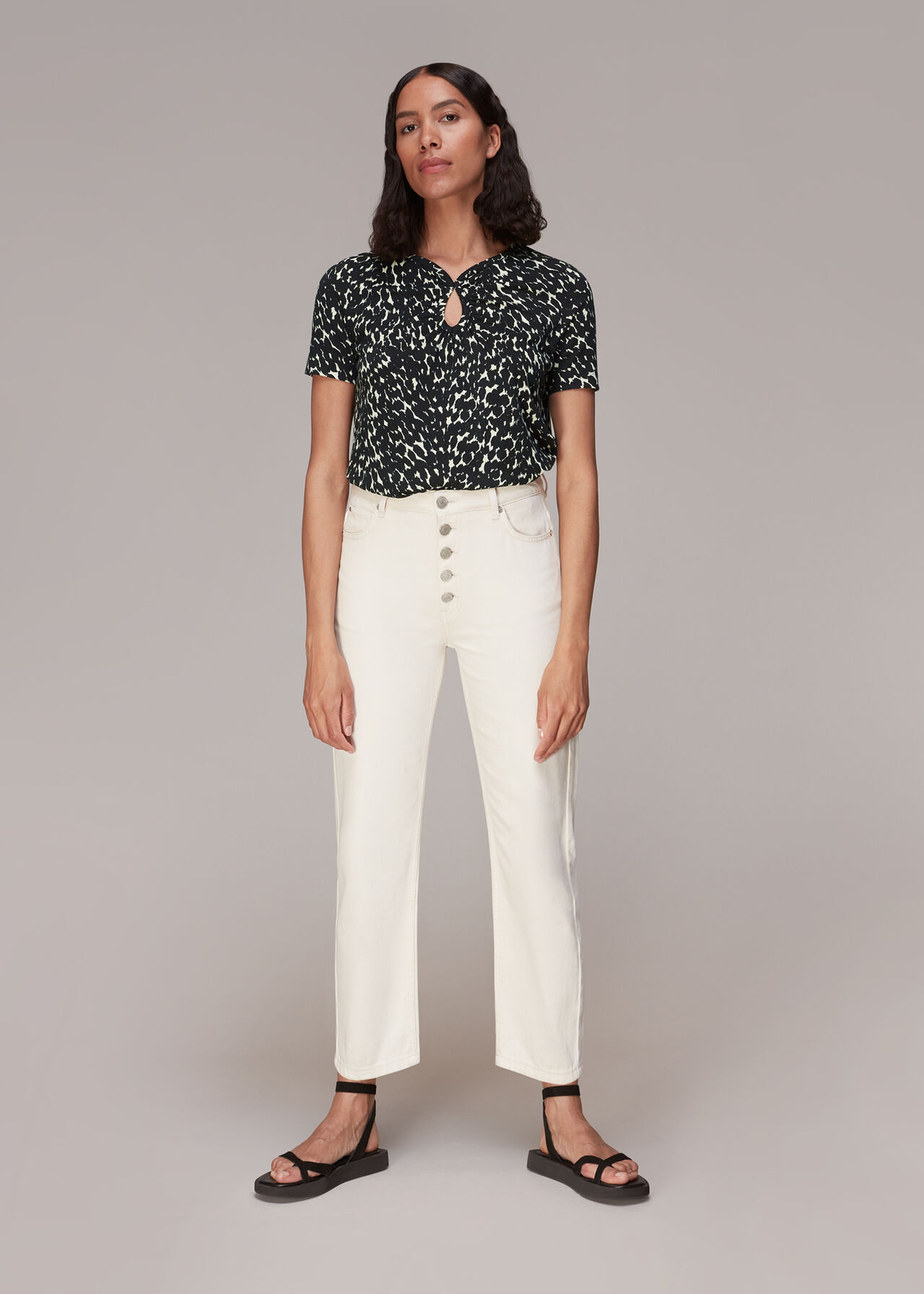 Sahara Cat Keyhole Tee