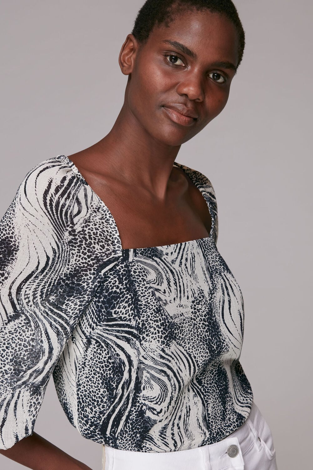 Flowing Tiger Blanche Top