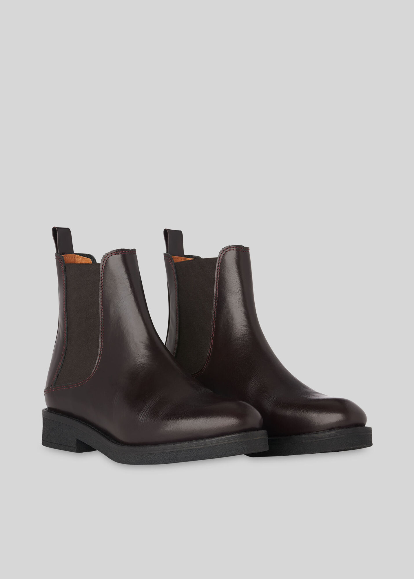 rubber sole chelsea boots womens