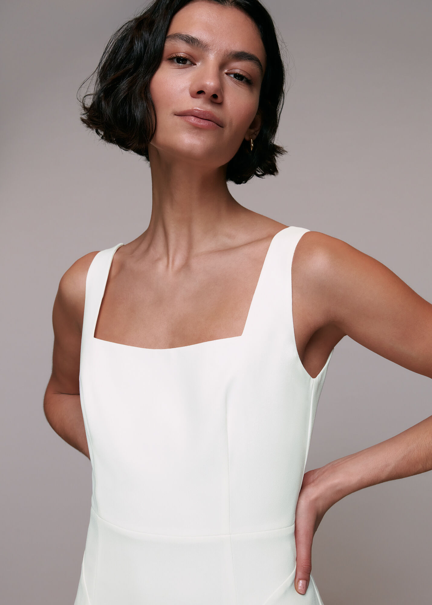 Square neck wedding dress uk clearance