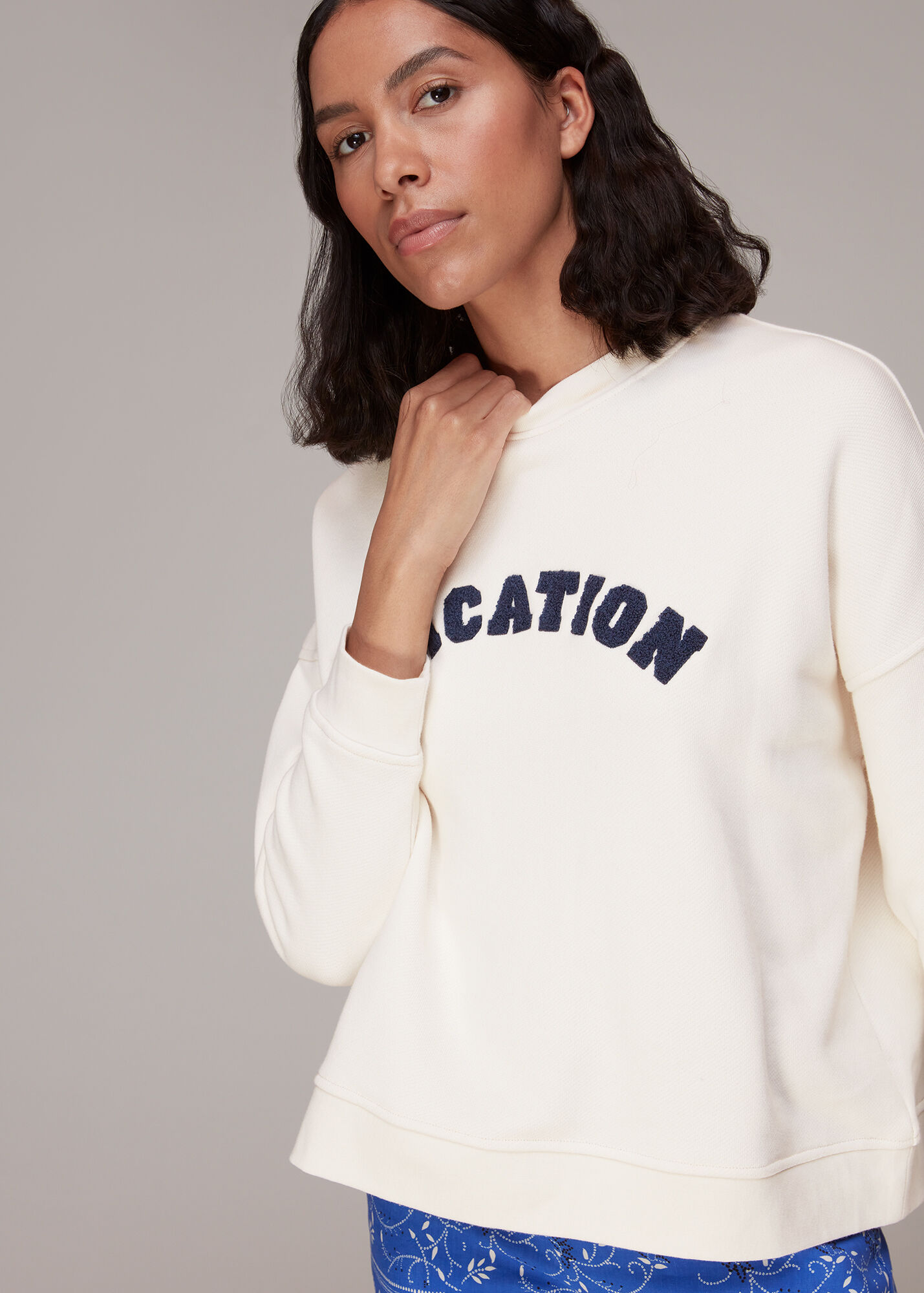Ivory Vacation Logo Sweat WHISTLES