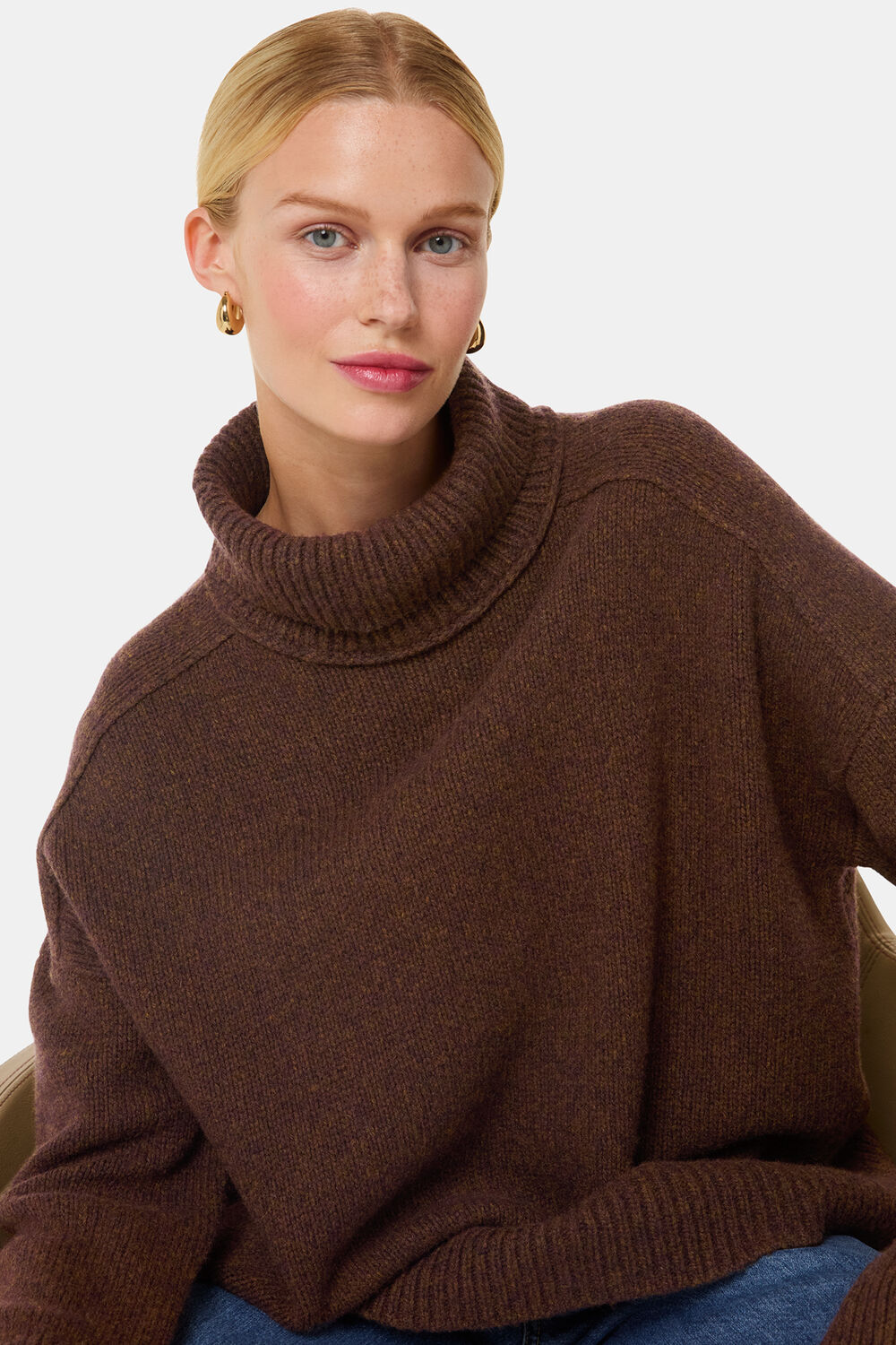 Wool Roll Neck Knit