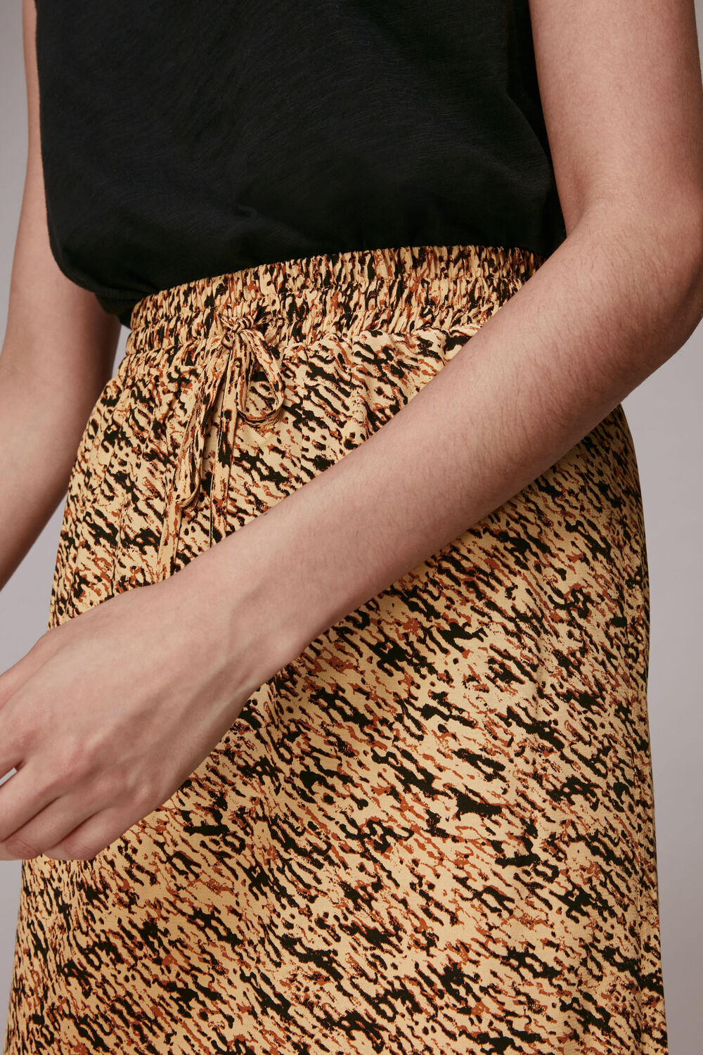 Bark Print Tie Waist Skirt