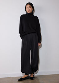 Cashmere Seam Roll Neck Knit