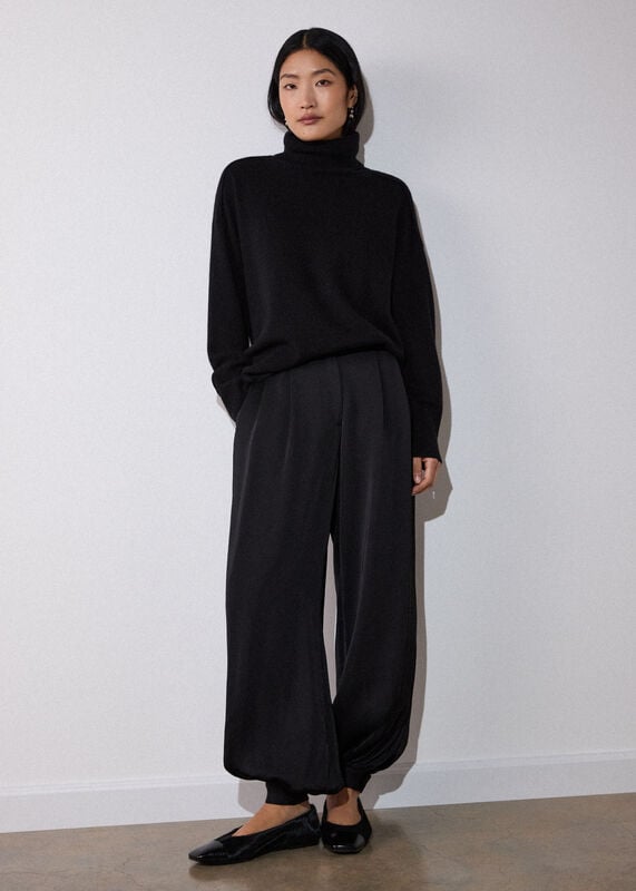 Black Cashmere Seam Roll Neck Knit