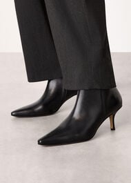 Pointed Kitten Heel Boot