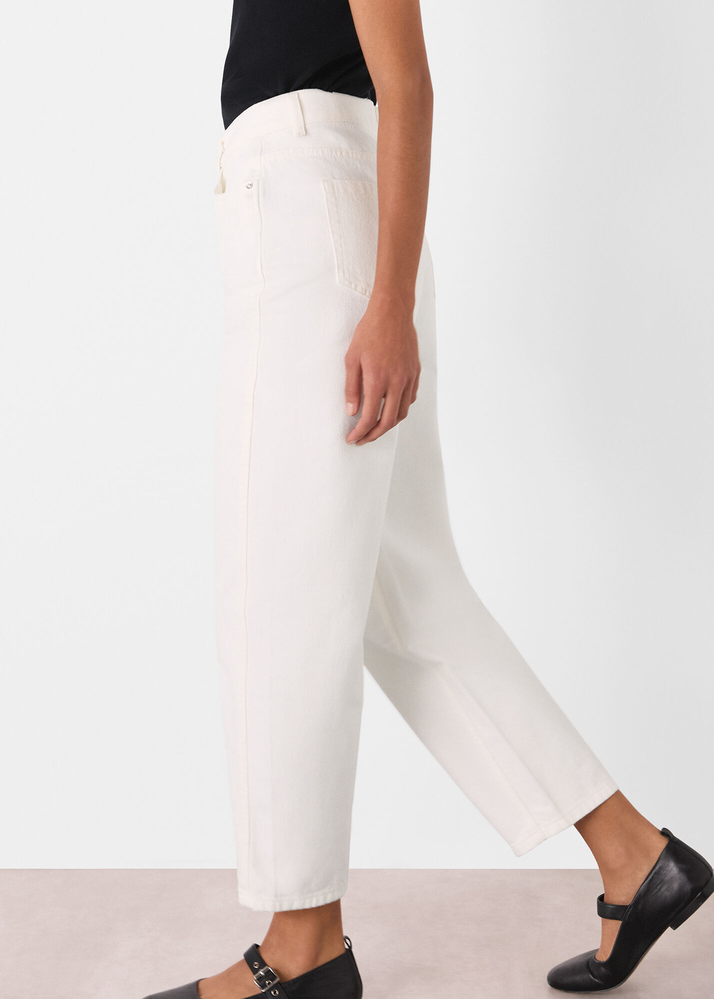 Pi0011 White Barrel Jean main image 1