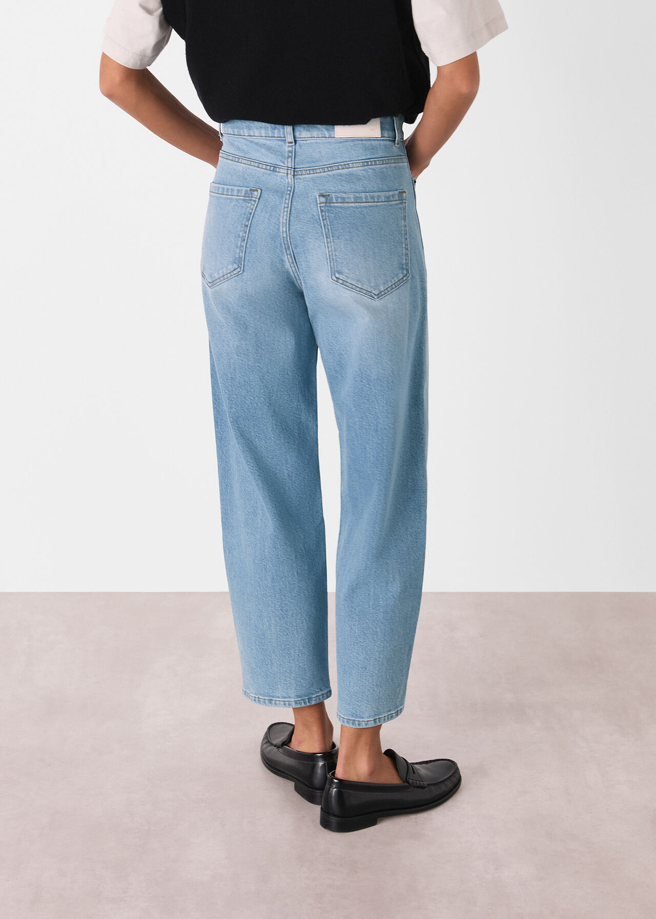 Stretch Barrel Leg Jean