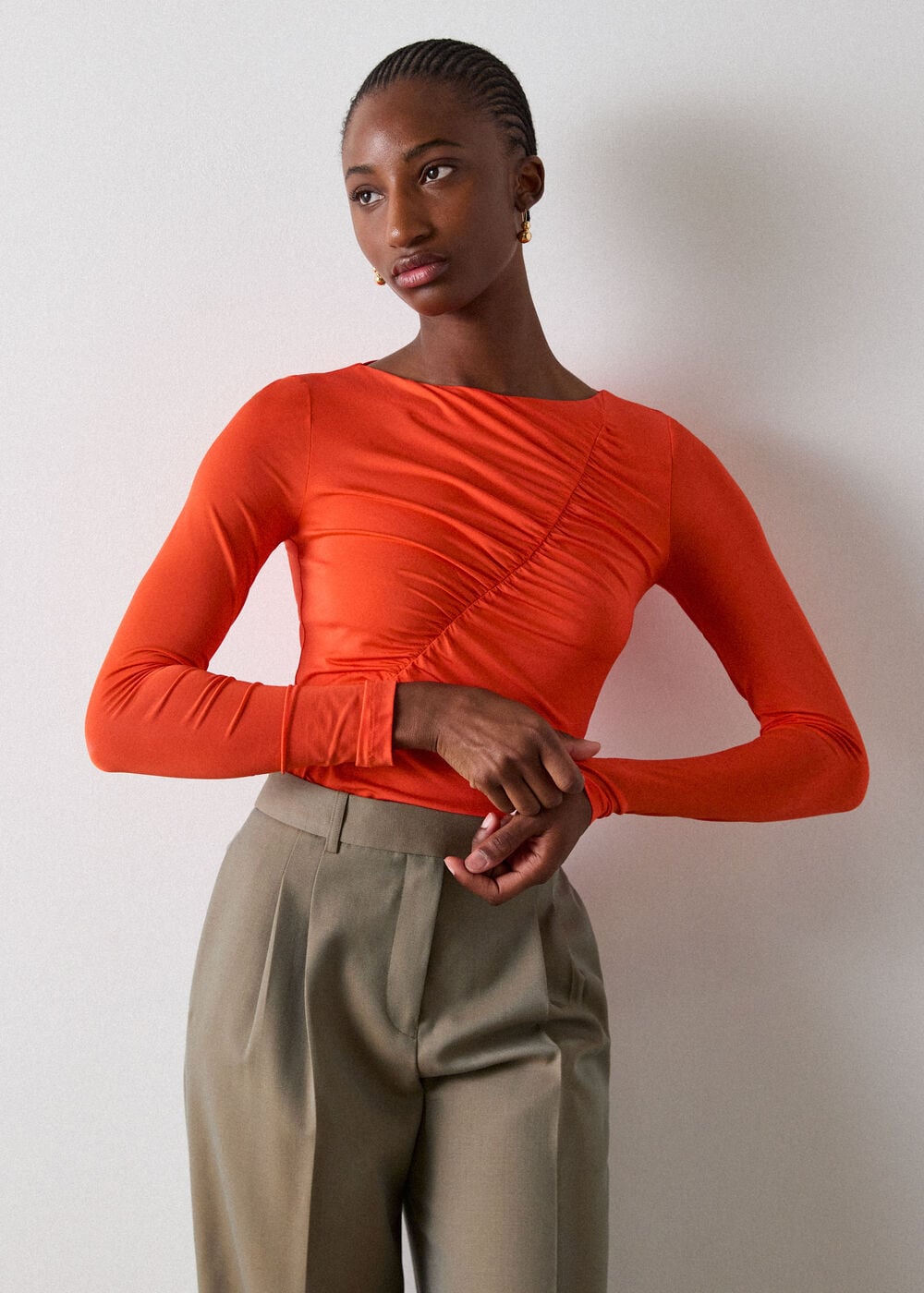 Asymmetric Gathered Top