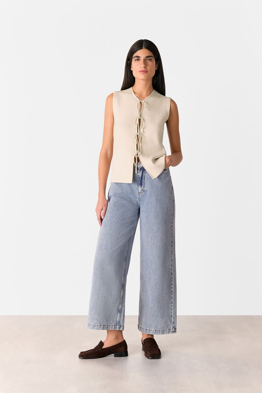 Tie Front Detail Tank