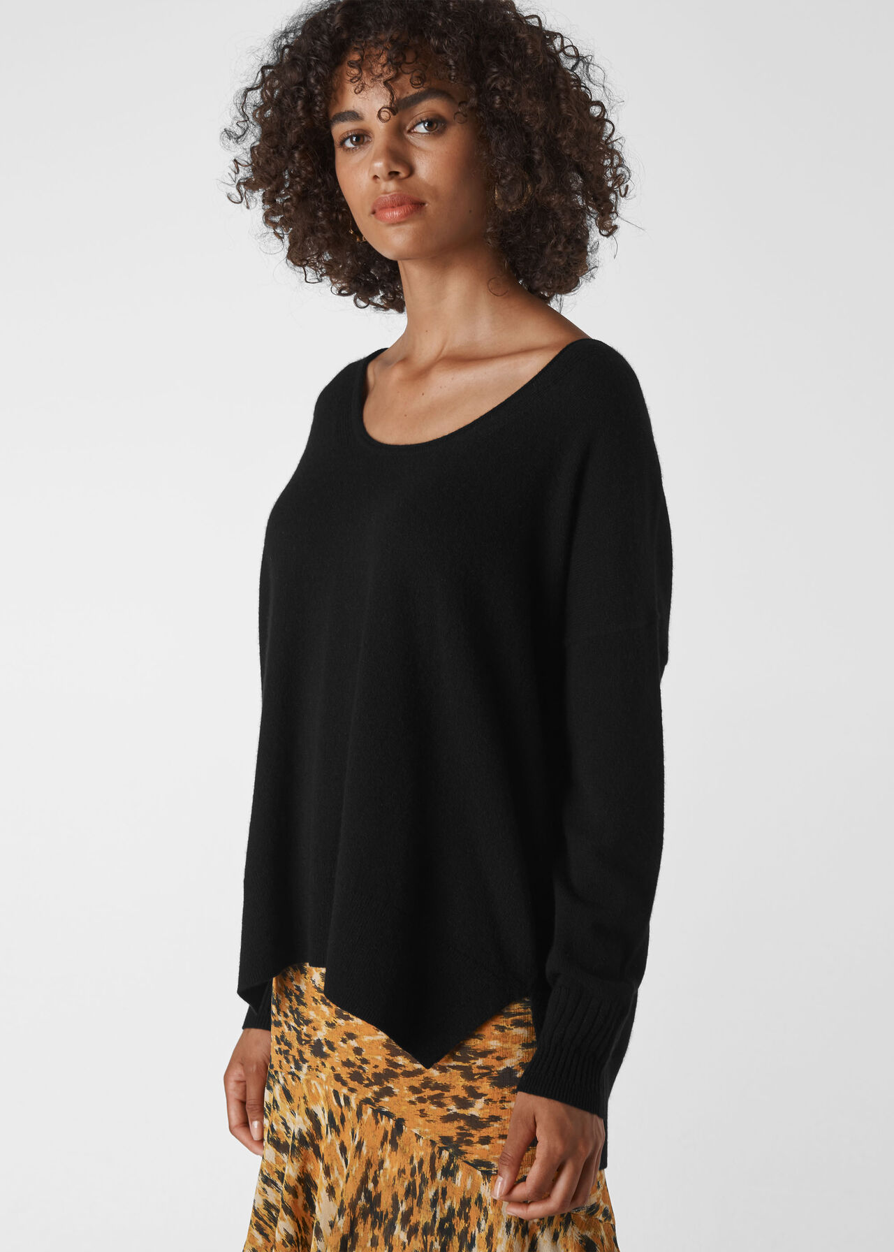 Cashmere Scoop Neck Sweater Black