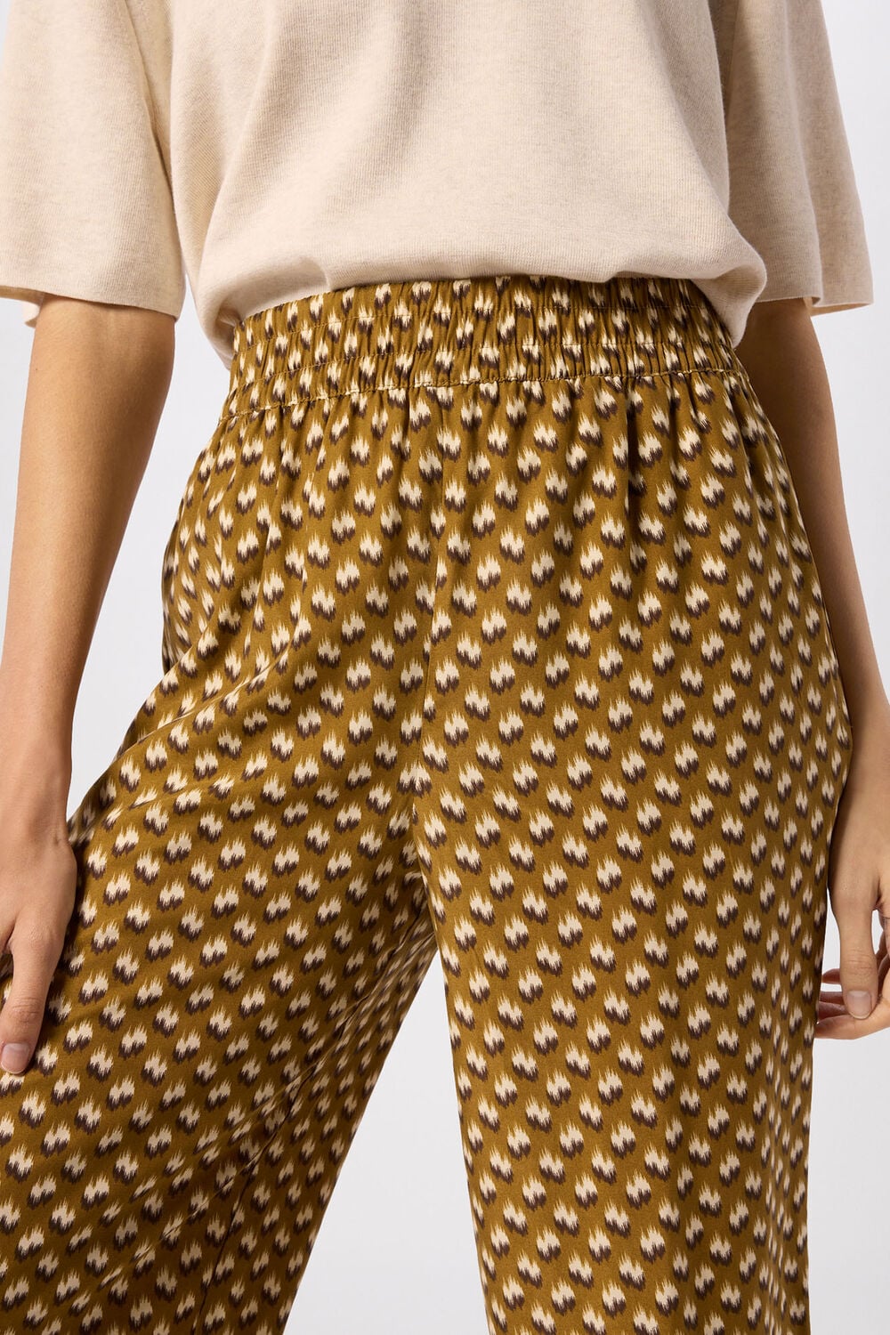 Khaki Ikat Spot Crop Trouser