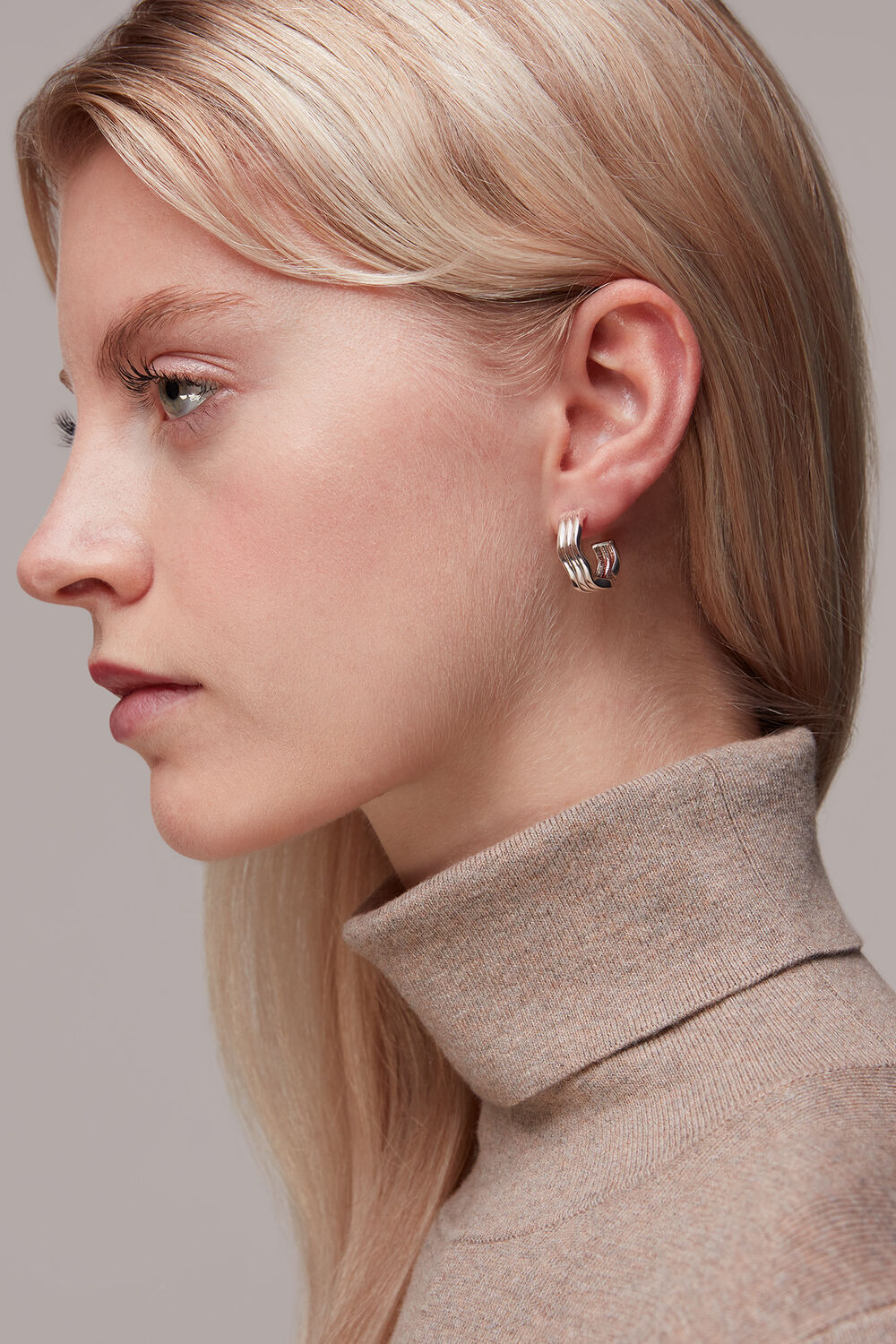 Wavy Hoop Earring