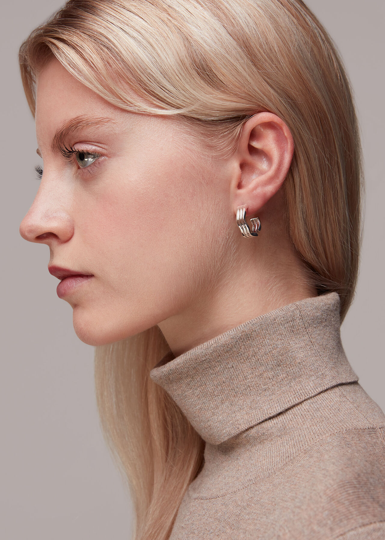 Wavy Hoop Earring