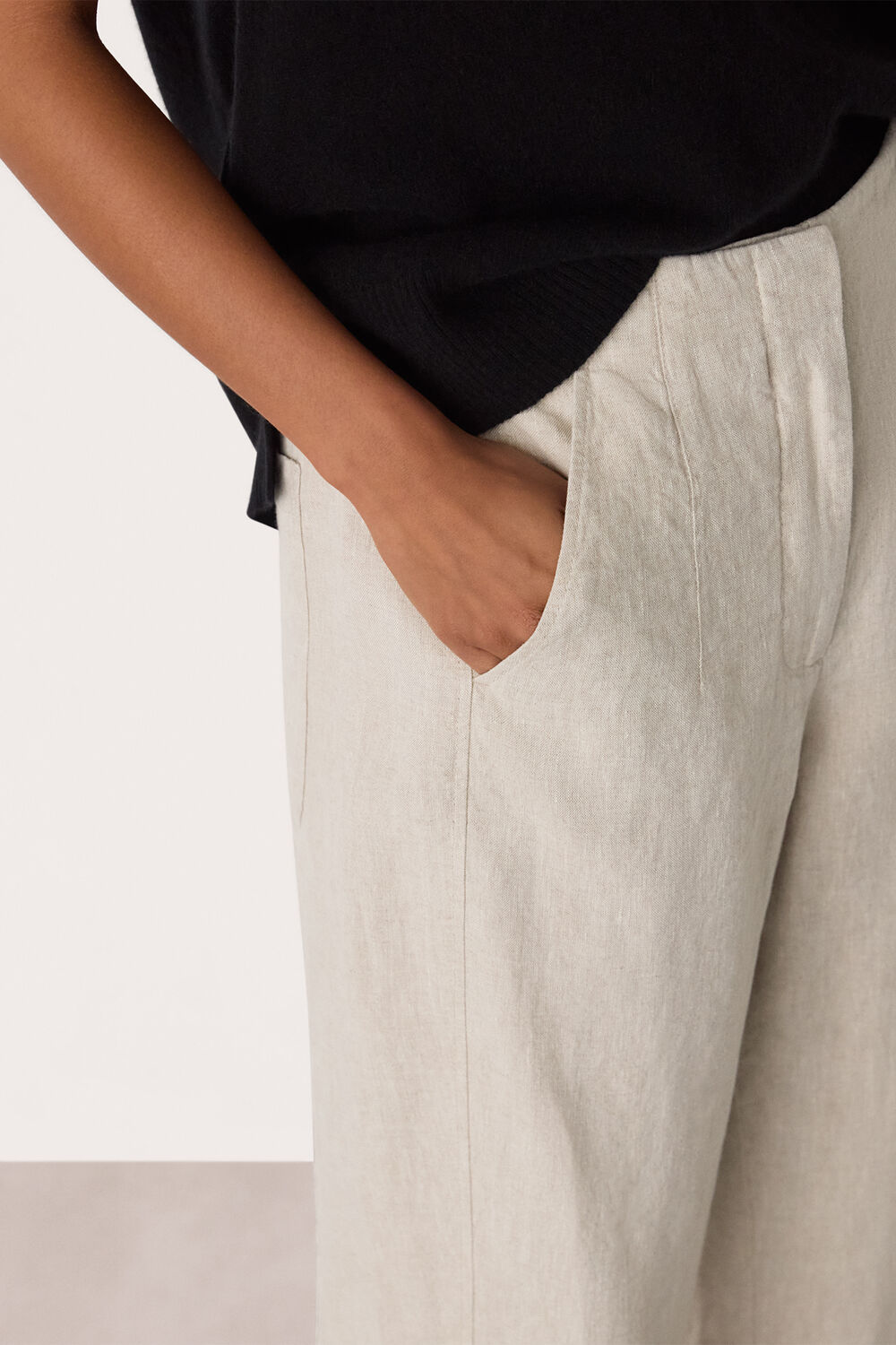 Oatmeal Petite Linen Barrel Trouser