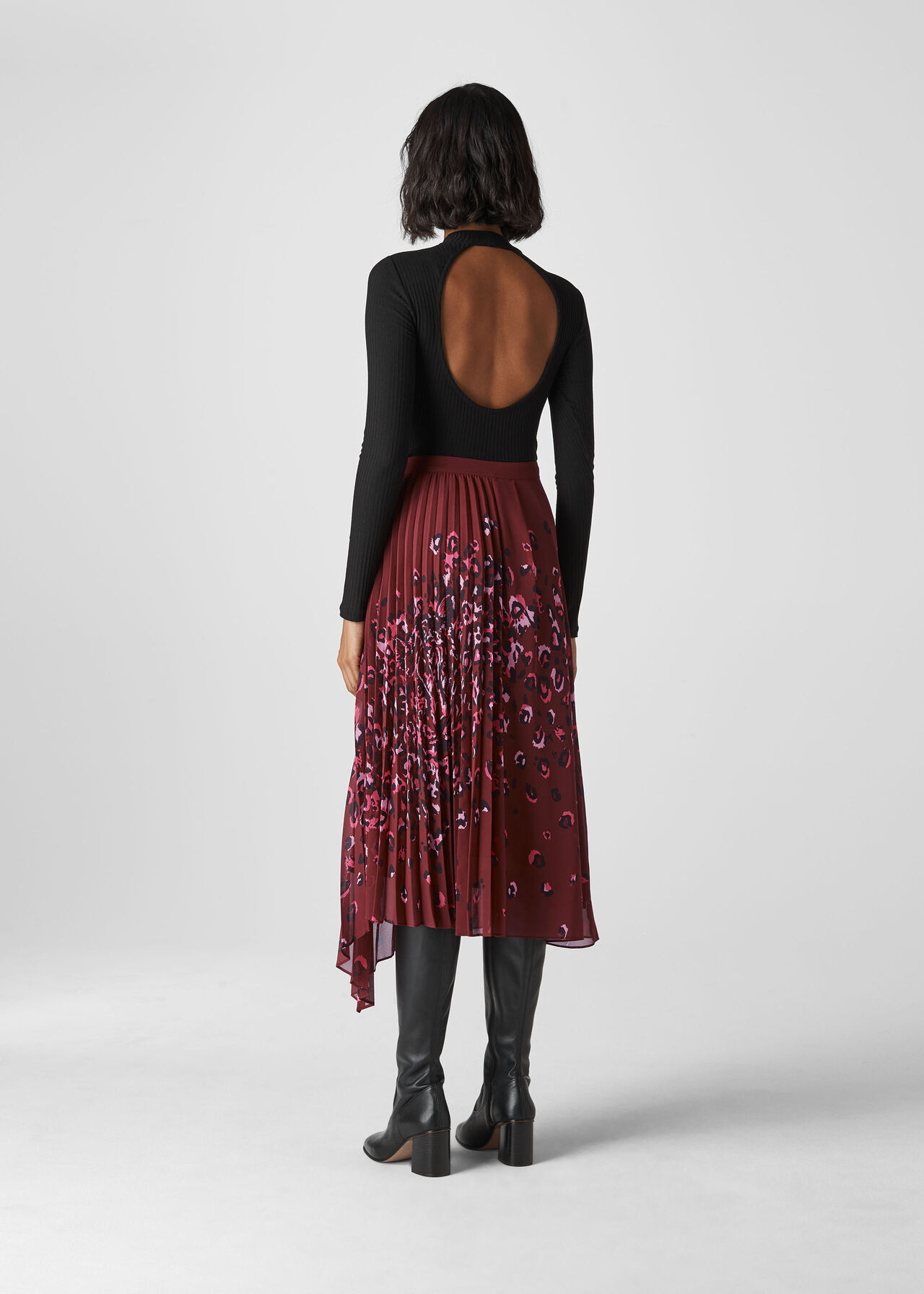 Leo Print Pleated Skirt Burgundy