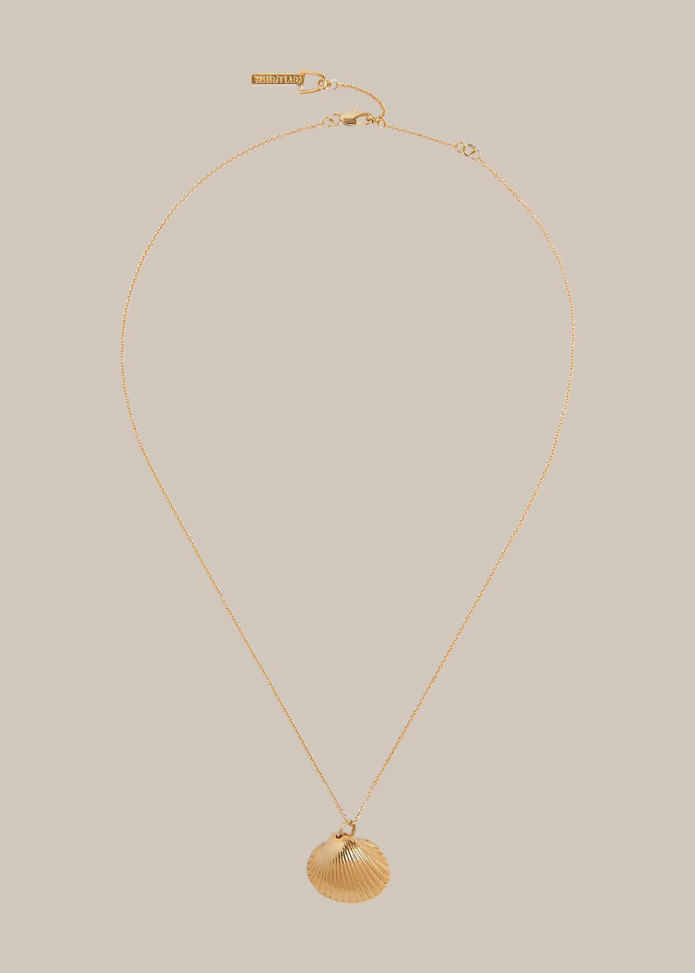 Ribbed Shell Pendant Necklace