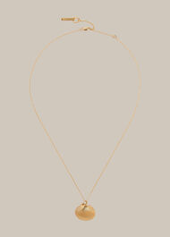 Ribbed Shell Pendant Necklace