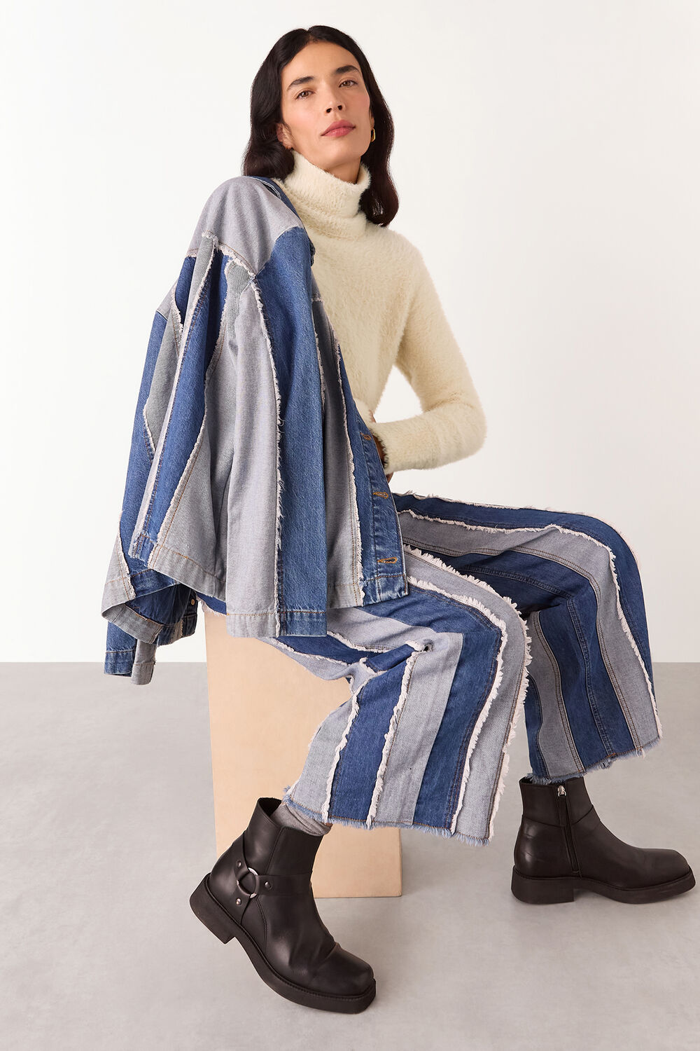 Isla Cropped Fluffy High Neck