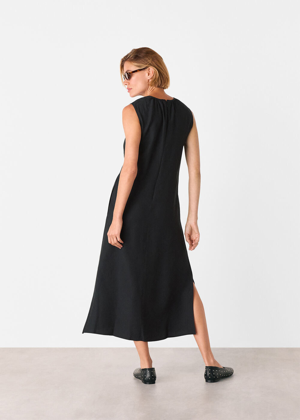 Sleeveless Midi Dress