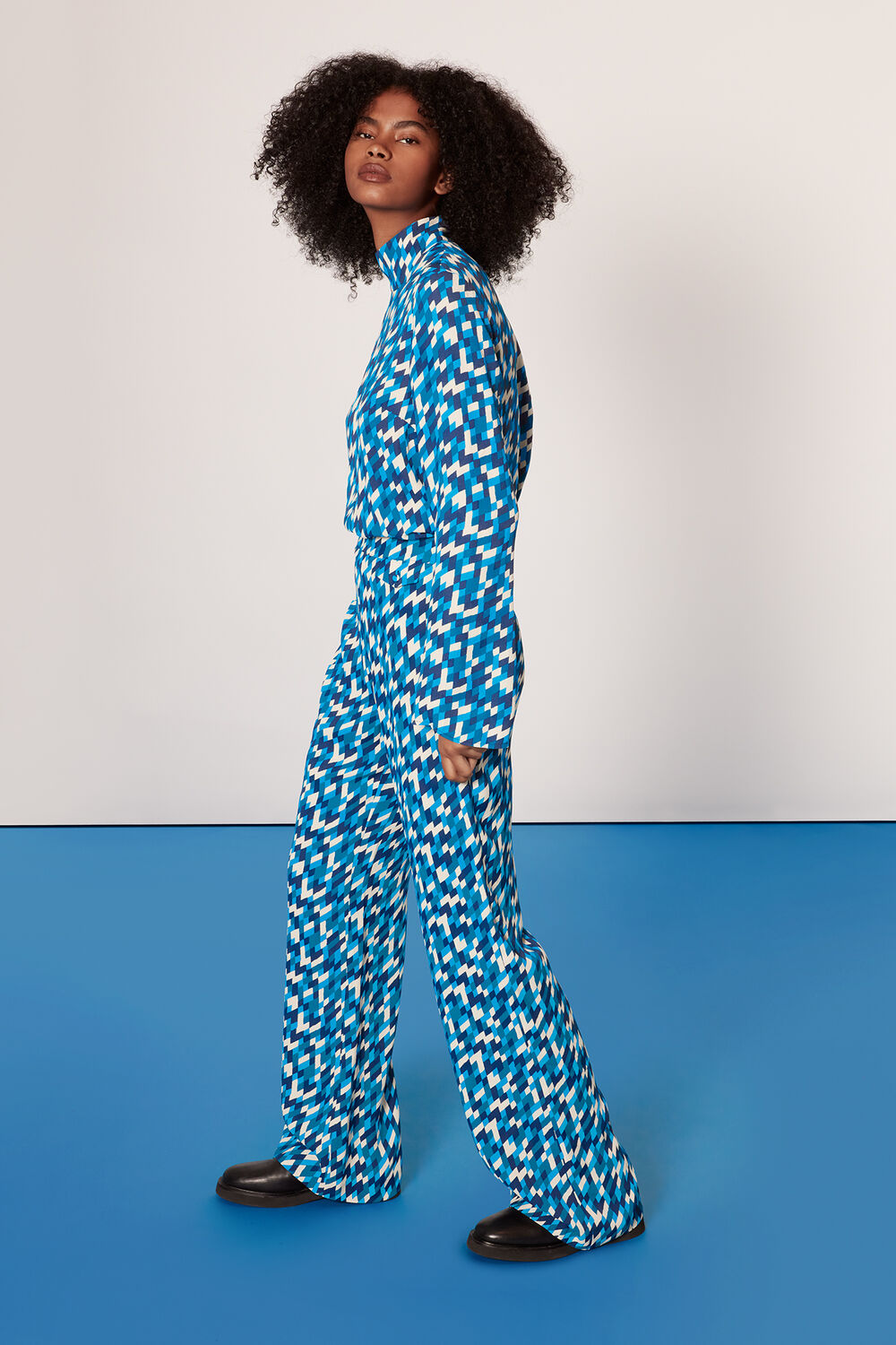 Diagonal Diamond Flare Trouser