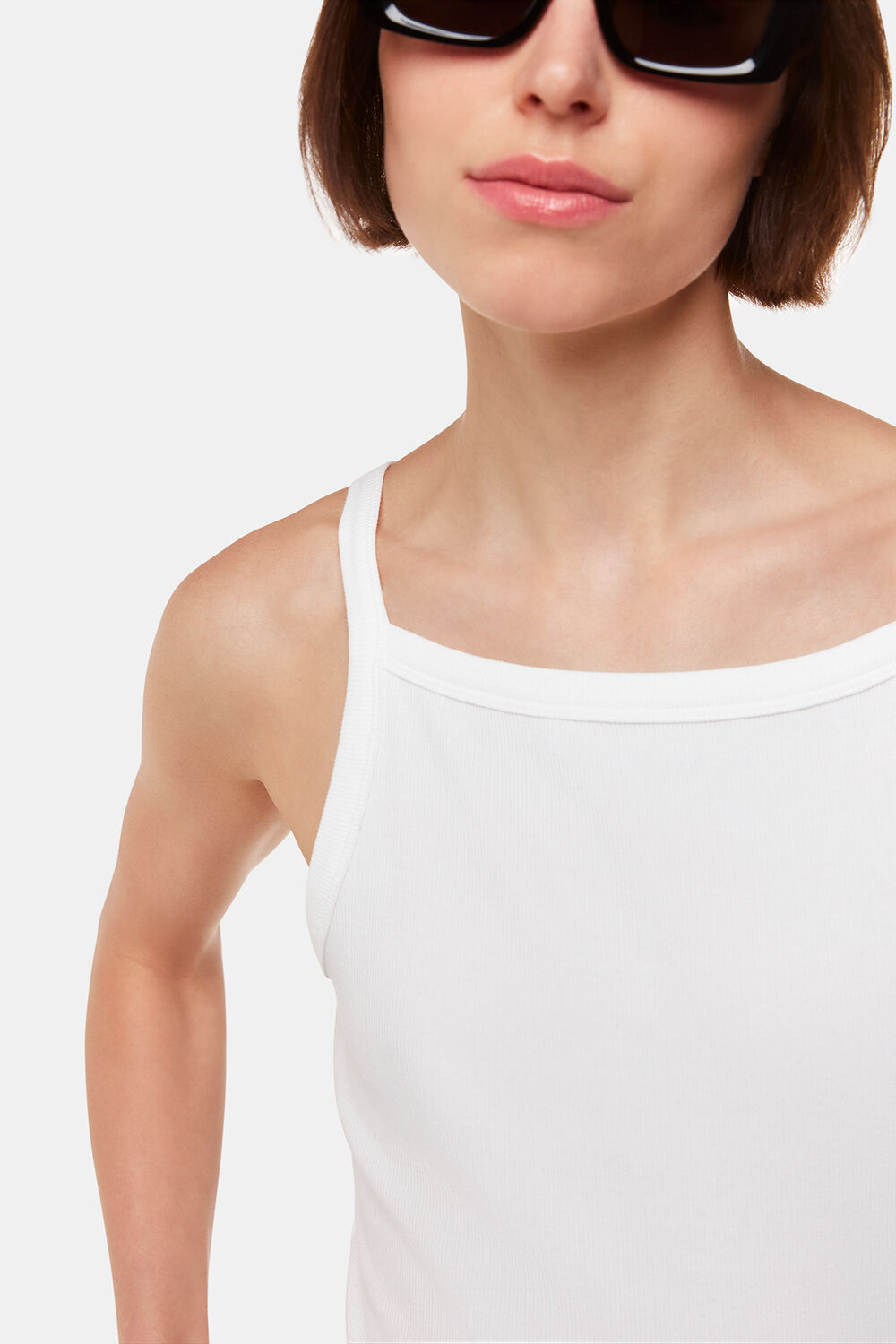 Straight Neck Vest