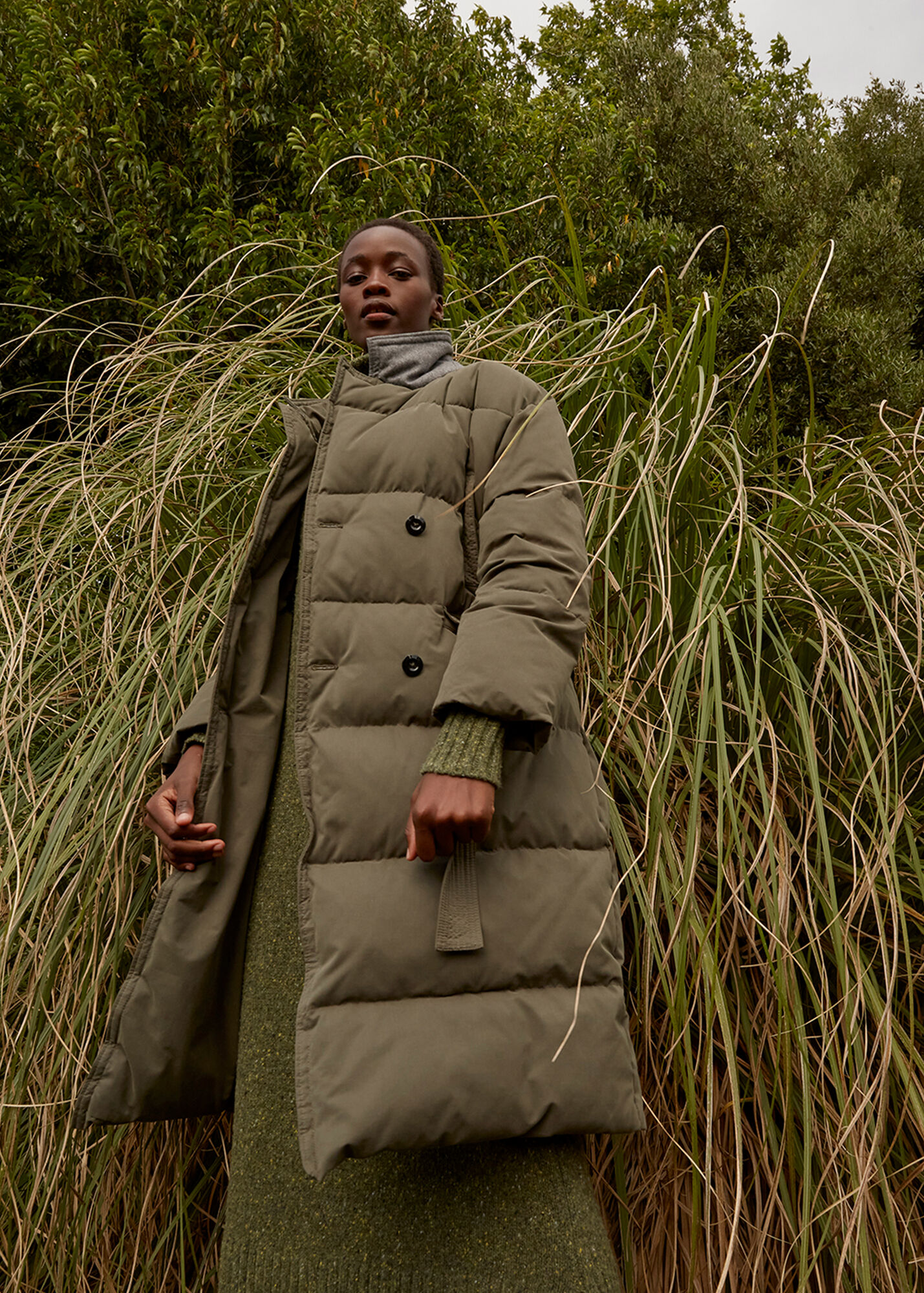 whistles black puffer