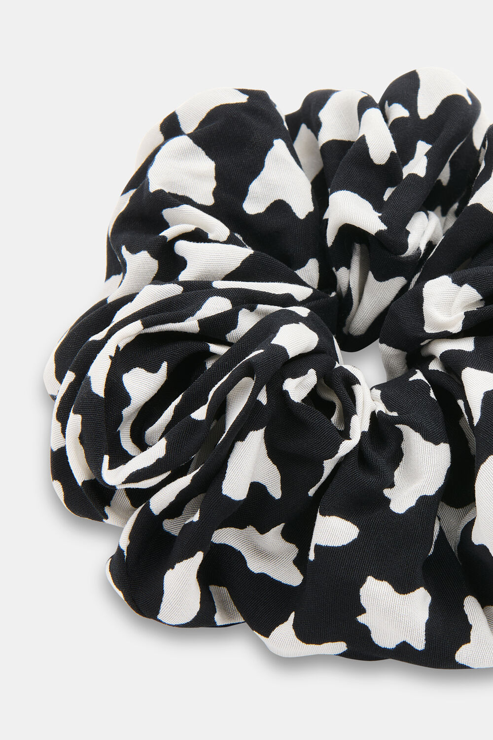 Black Abstract Triangle Scrunchie