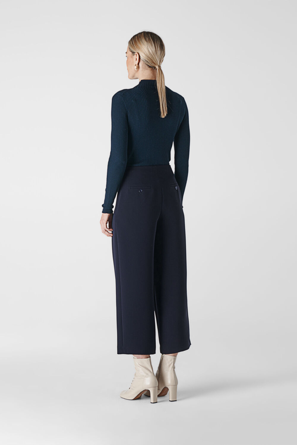 Flat Front Crop Trouser