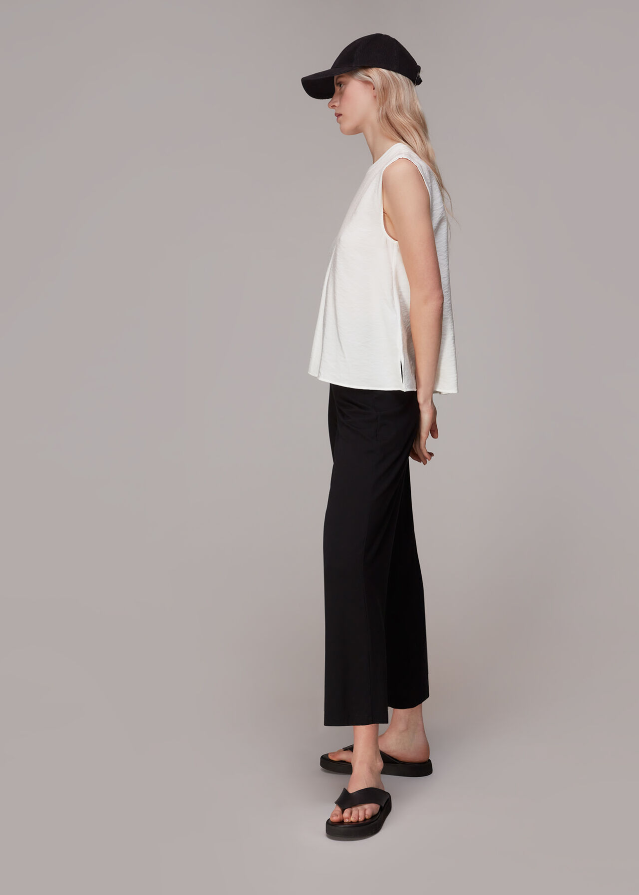 Leila Swing Top