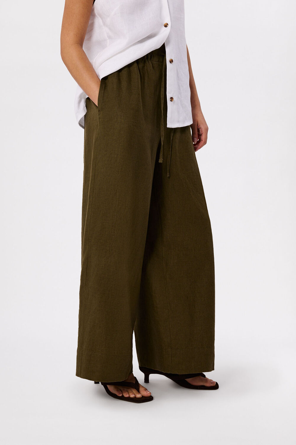 Petite Elasticated Linen Crop Trouser