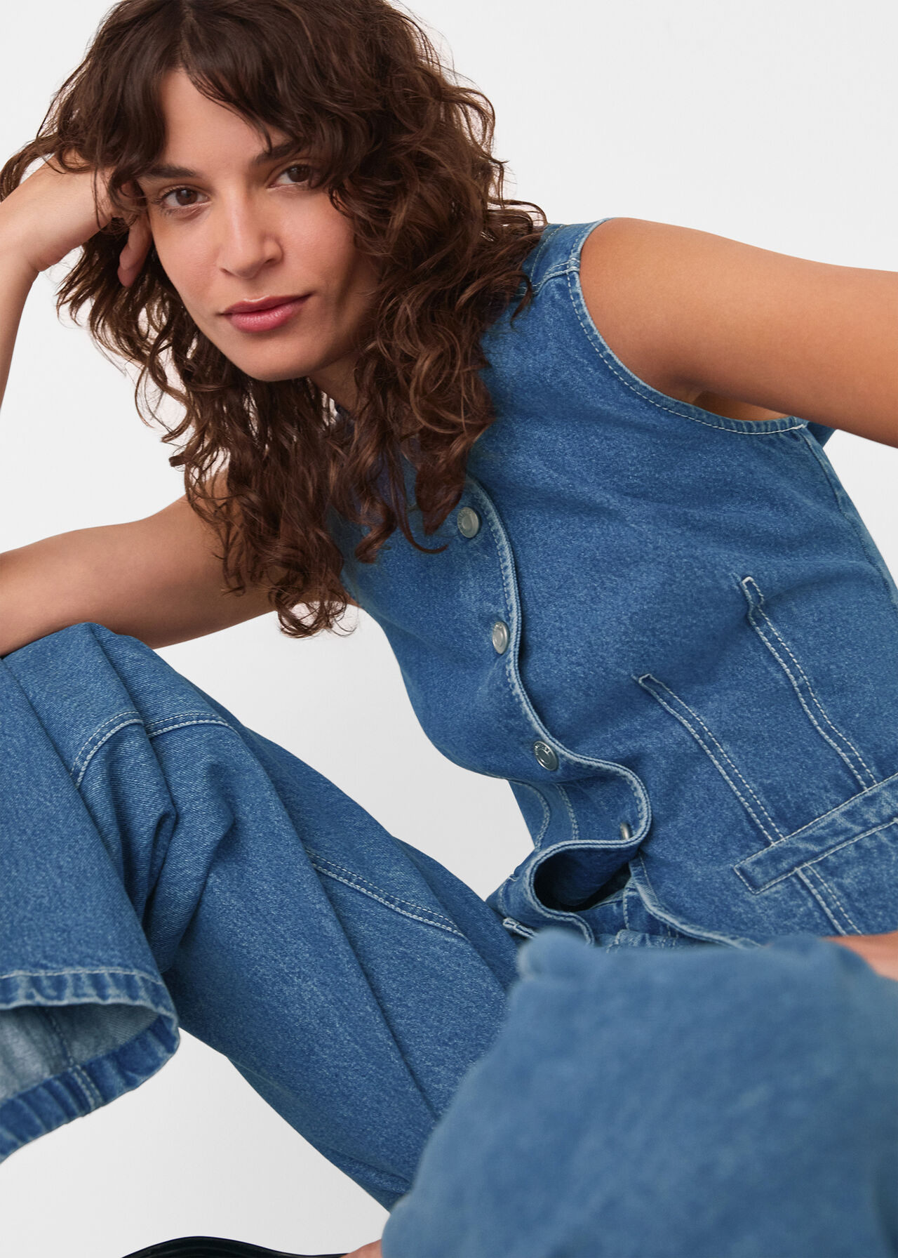Relaxed Straight Leg Jean