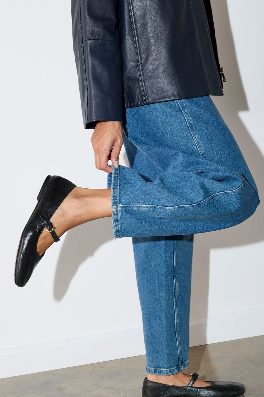 Petite Stretch Barrel Leg Jean