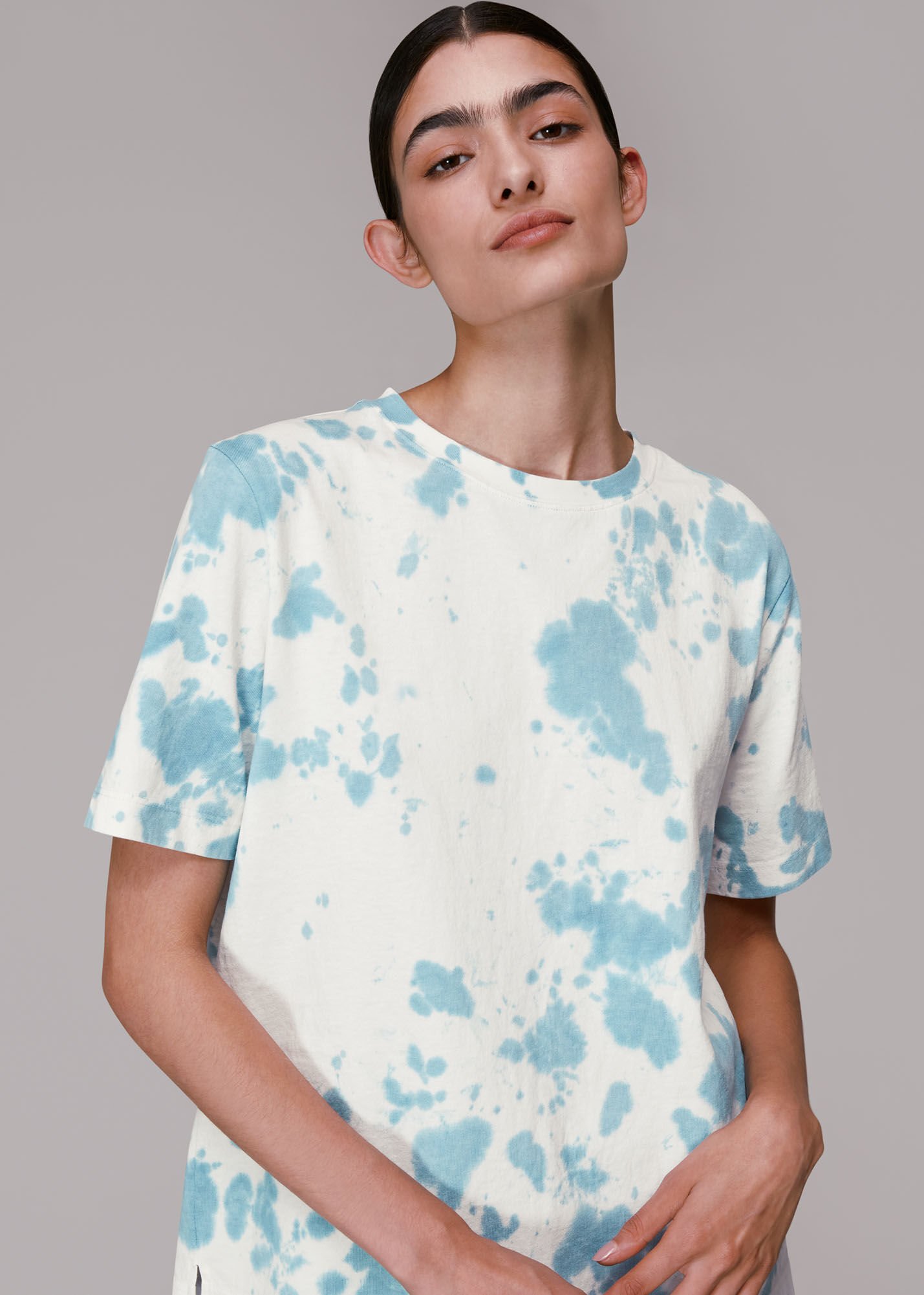 Blue and white tie dye hot sale t shirt
