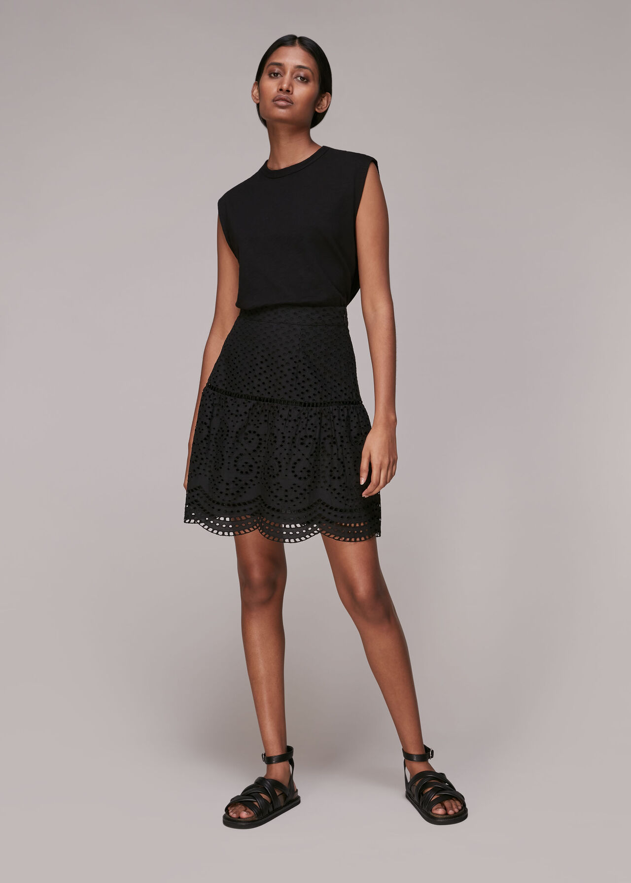 Broderie Flippy Skirt Black