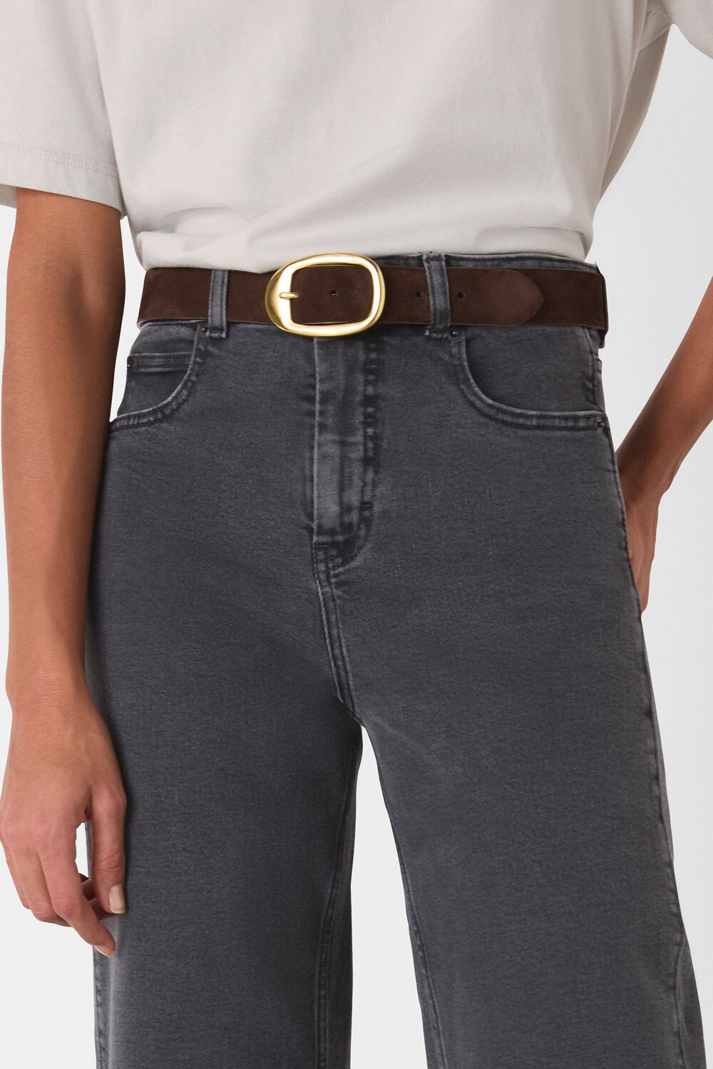 Grey Stretch Barrel Leg Jean