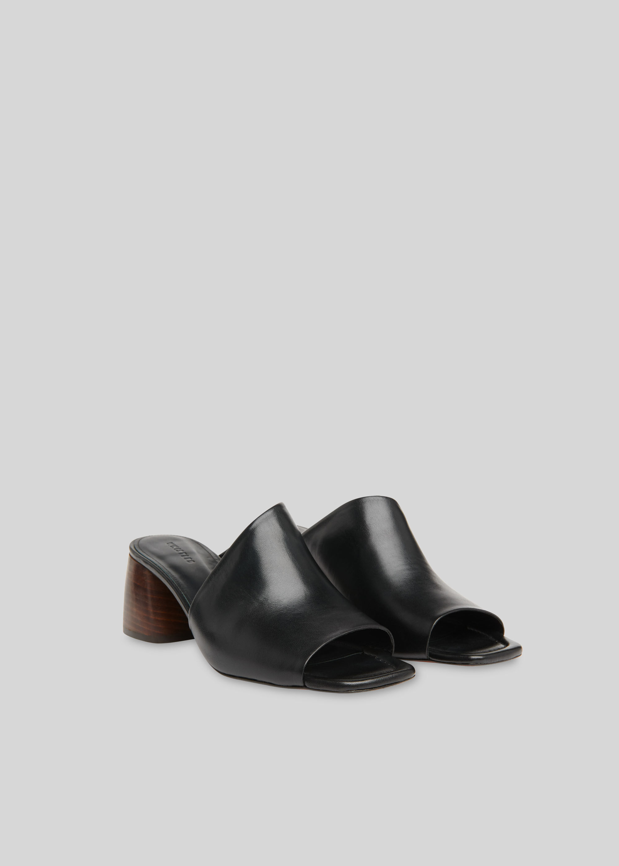 Black Arcade Asymetric Mule | WHISTLES 