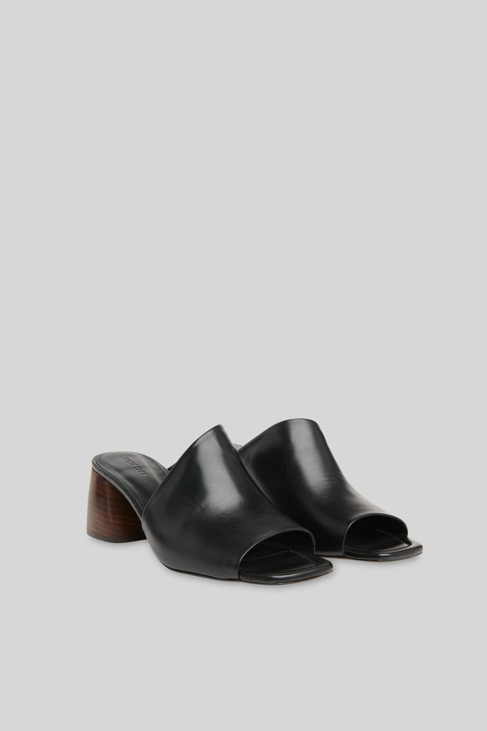 Arcade Asymmetric Mule Black