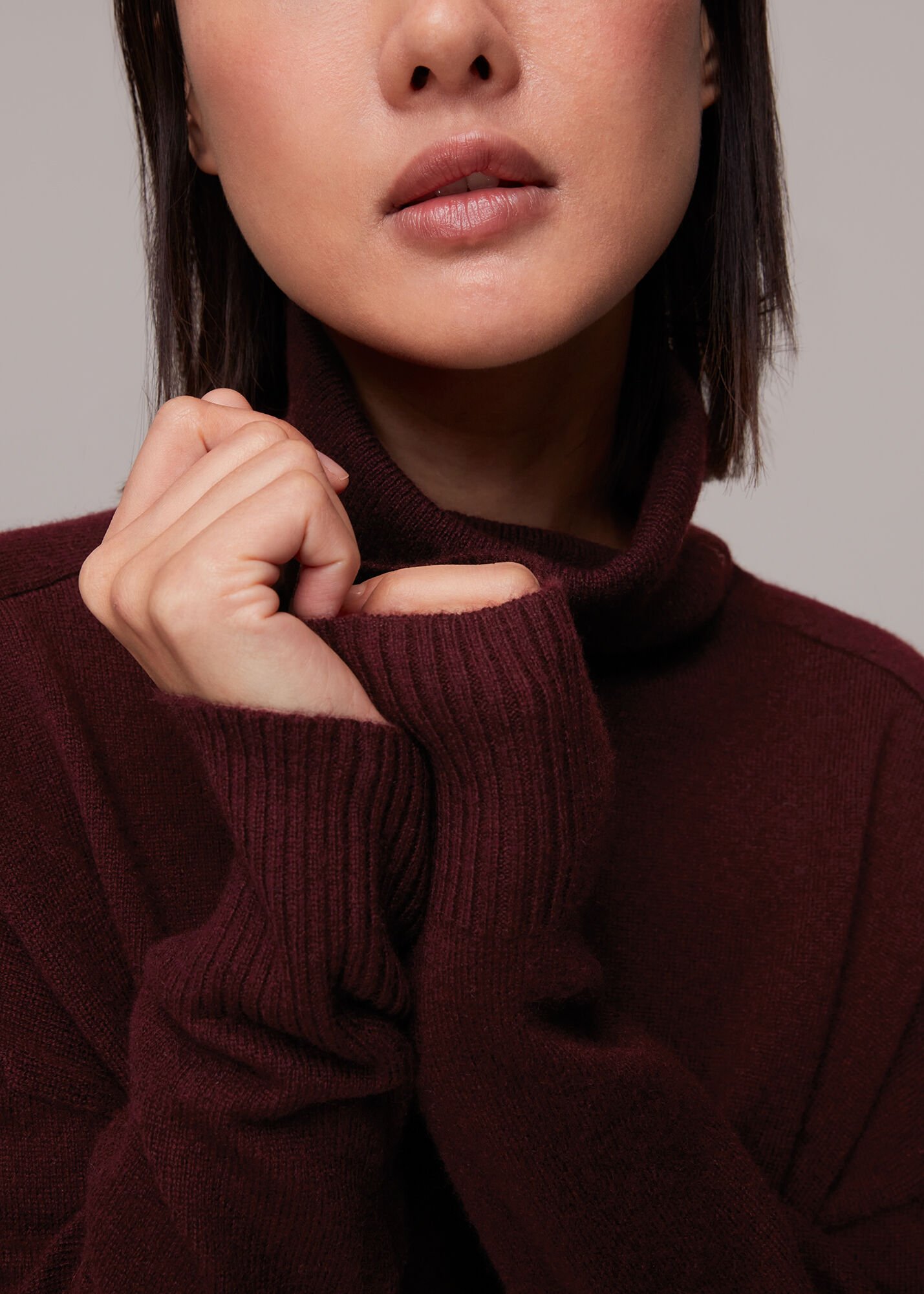 Maroon roll shop neck