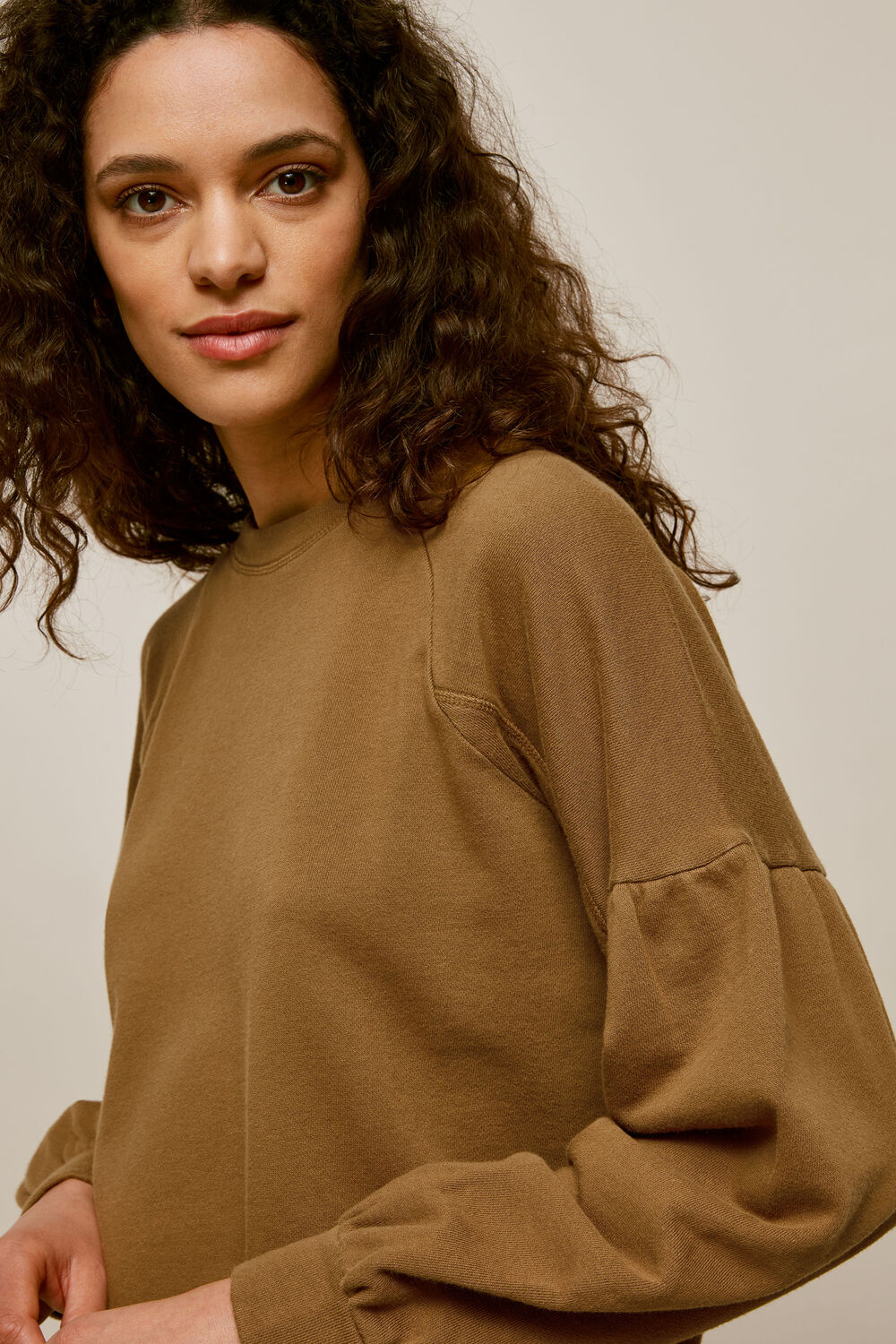 Gathered Sleeve Sweatshirt Olive