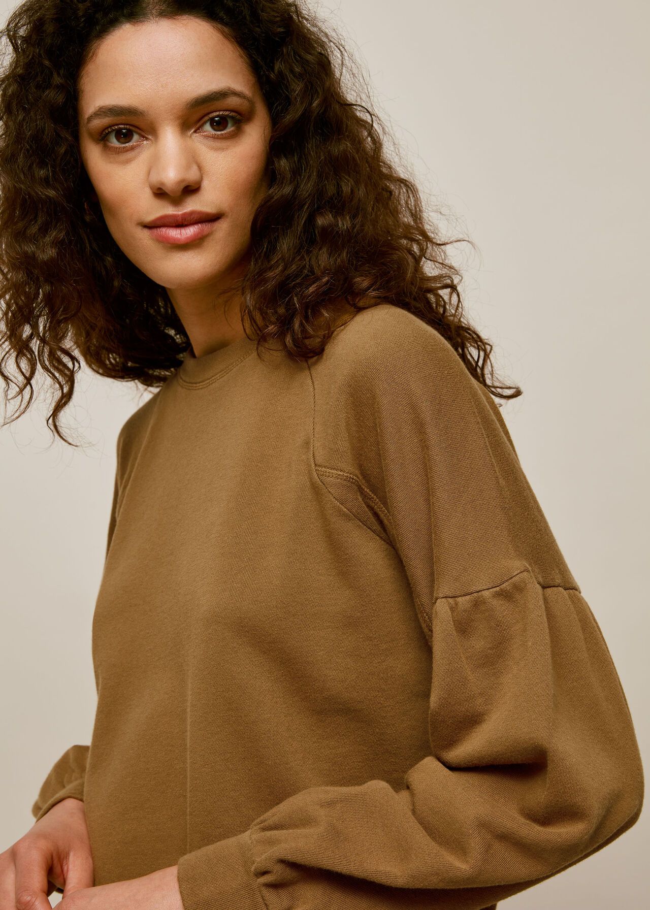 Gathered Sleeve Sweatshirt Olive