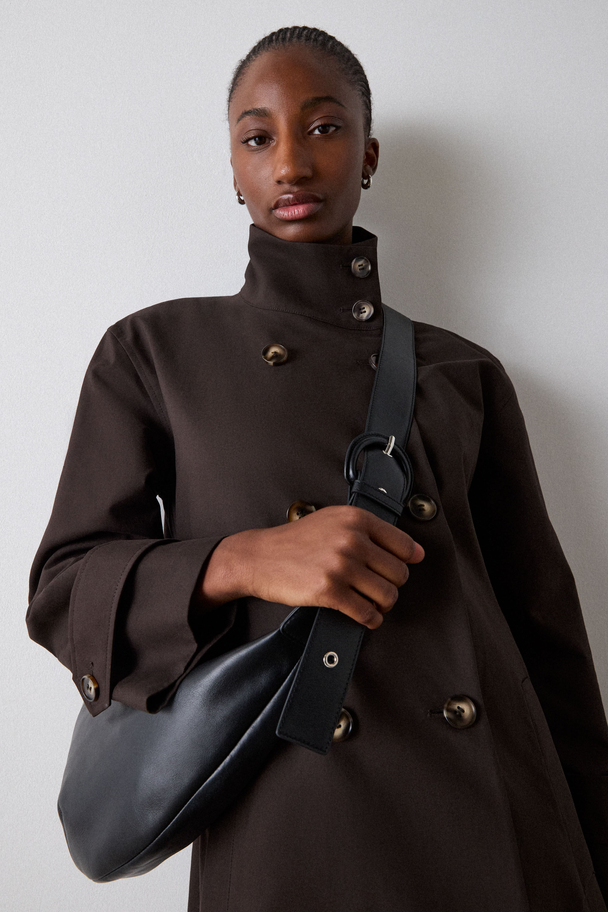 Black Sia Curved Crossbody Bag | WHISTLES | Whistles US |