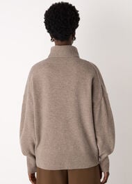 Wool Roll Curved Hem Knit