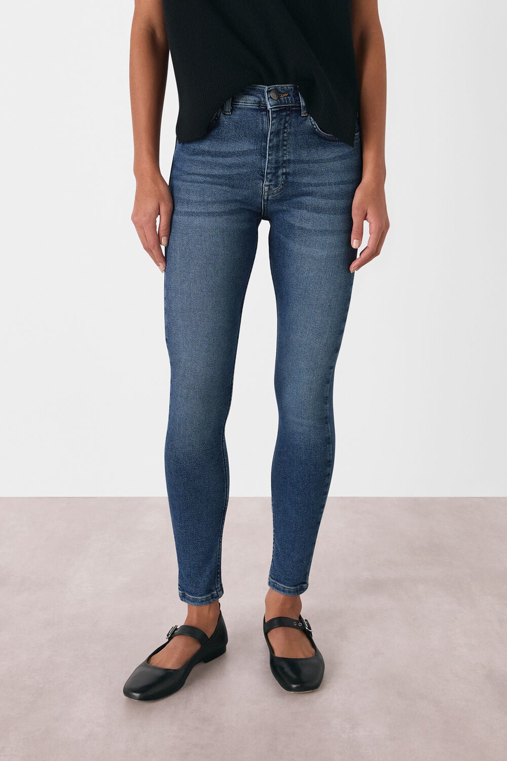 Denim Stretch Sculpted Skinny Jean