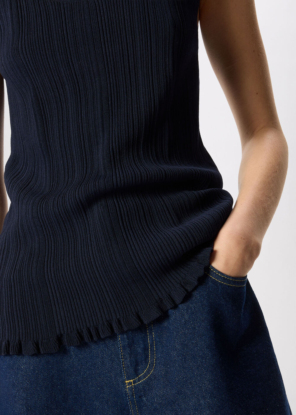 Frill Hem Knitted Vest